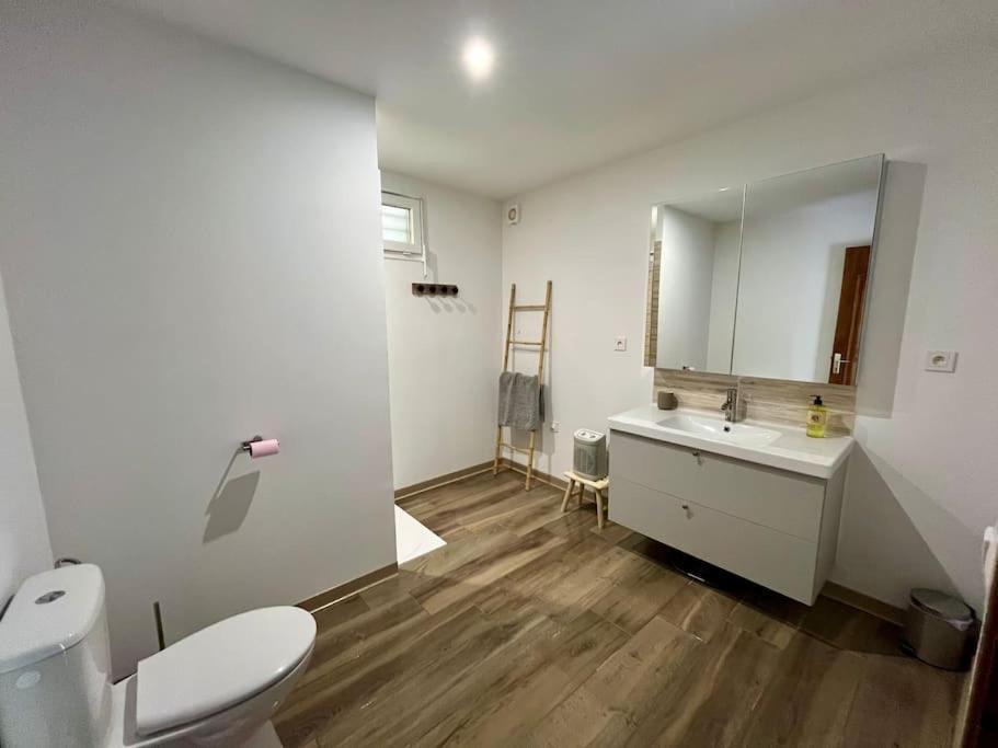 La Petite Ourse Maison De Village A Oust Εξωτερικό φωτογραφία
