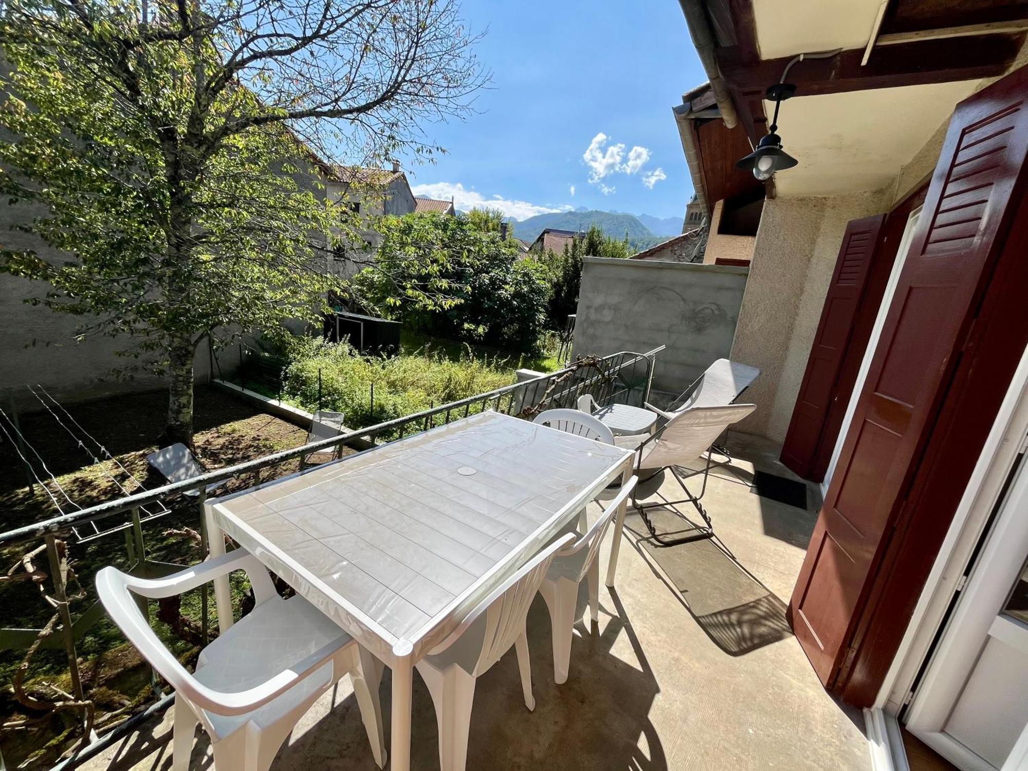 La Petite Ourse Maison De Village A Oust Εξωτερικό φωτογραφία